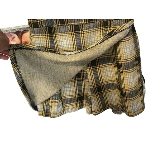 Popular Basics yellow and black plaid romper size Medium - Picture 3 of 8